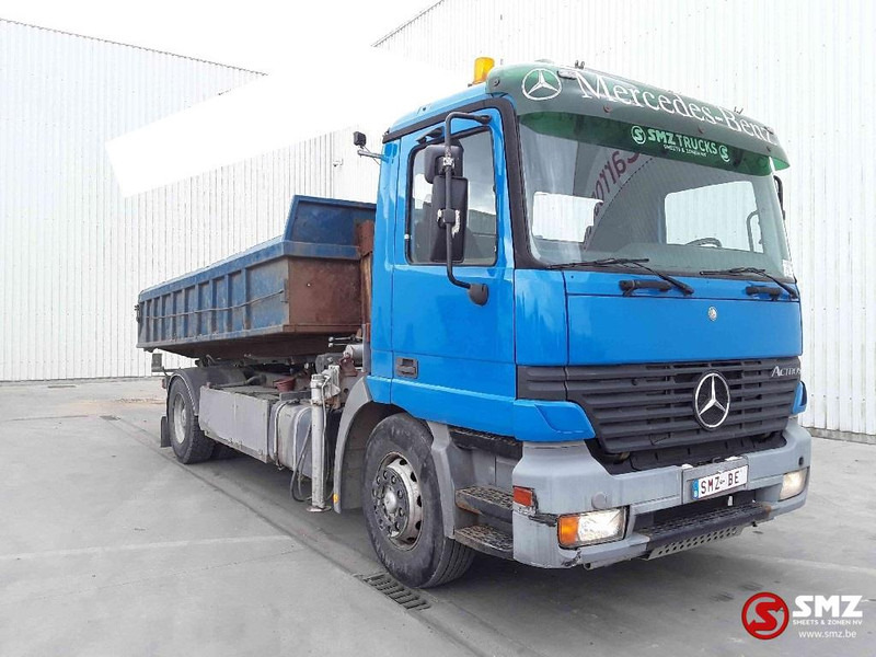 Mercedes-Benz Actros 1835 - Грузовик-контейнеровоз/ Сменный кузов, Автоманипулятор: фото 1 Mercedes-Benz Actros 1835 - Грузовик-контейнеровоз/ Сменный кузов, Автоманипулятор: фото 1