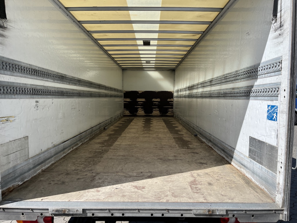 Iveco 120E25 Eurocargo 4x2 Koffer | Ladebordwand - Грузовик: фото 3 Iveco 120E25 Eurocargo 4x2 Koffer | Ladebordwand - Грузовик: фото 3