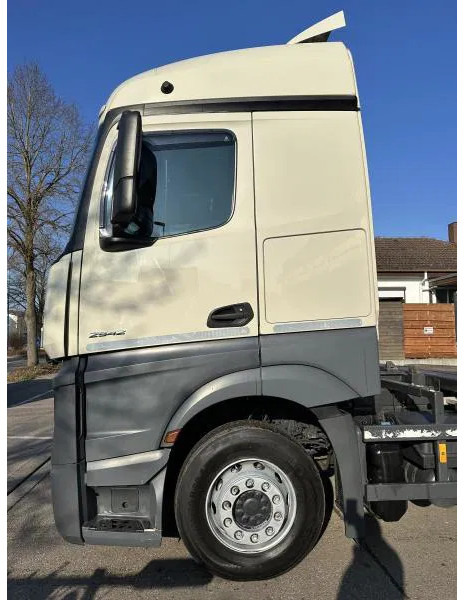 Mercedes-Benz Actros 2542 LL BDF Standard 6x2 LBW - Грузовик-контейнеровоз/ Сменный кузов: фото 3 Mercedes-Benz Actros 2542 LL BDF Standard 6x2 LBW - Грузовик-контейнеровоз/ Сменный кузов: фото 3