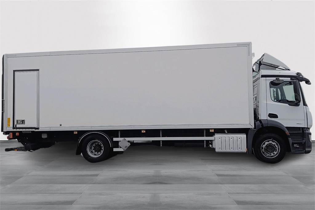 Mercedes-Benz ANTOS 1827L Ksa-kori + PL - Грузовик с закрытым кузовом: фото 4 Mercedes-Benz ANTOS 1827L Ksa-kori + PL - Грузовик с закрытым кузовом: фото 4