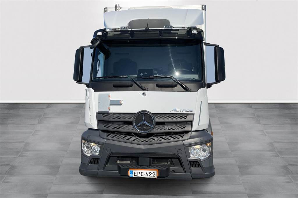 Mercedes-Benz Actros 1827 4x2 8,7m umpikori+PL nostin - Грузовик с закрытым кузовом: фото 3 Mercedes-Benz Actros 1827 4x2 8,7m umpikori+PL nostin - Грузовик с закрытым кузовом: фото 3