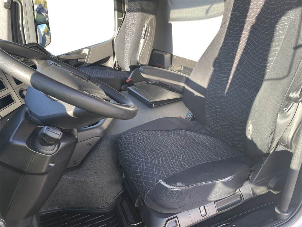 Грузовик с закрытым кузовом Mercedes-Benz Actros 1827L 4x2 FOKOR KSA JA PL: фото 13