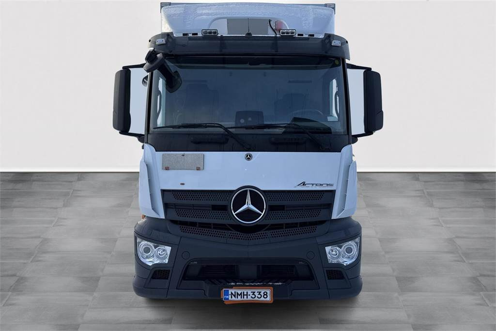 Mercedes-Benz Actros 1827L 8,7m Ksa Umpikori - Грузовик с закрытым кузовом: фото 2 Mercedes-Benz Actros 1827L 8,7m Ksa Umpikori - Грузовик с закрытым кузовом: фото 2