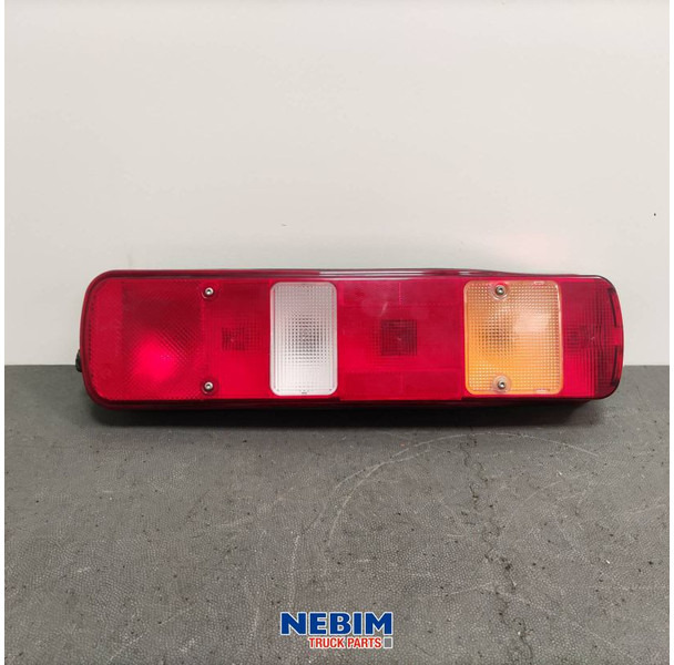Volvo Volvo - 21761261 - Achterlicht rechts - Запчасти для Грузовиков: фото 1