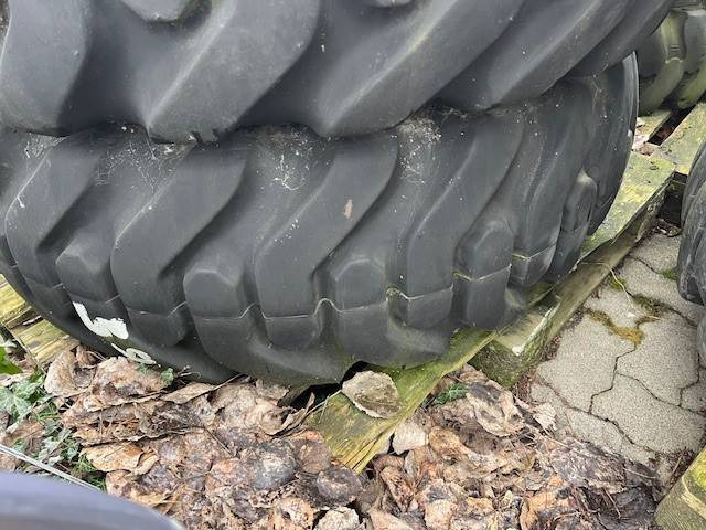 Goodyear (64+65) 15.5-25 Reifen / tyres - Шины и диски для Строительной техники: фото 1 Goodyear (64+65) 15.5-25 Reifen / tyres - Шины и диски для Строительной техники: фото 1