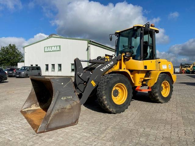 Volvo L 35 G MIETE / RENTAL Motor überholt (12001112) - Колёсный погрузчик: фото 1 Volvo L 35 G MIETE / RENTAL Motor überholt (12001112) - Колёсный погрузчик: фото 1