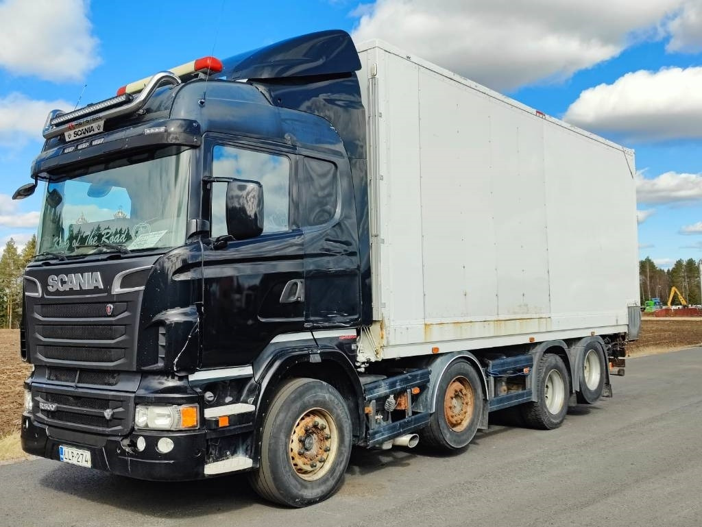 Scania R 500 8x2 4700 - Грузовик с закрытым кузовом: фото 1 Scania R 500 8x2 4700 - Грузовик с закрытым кузовом: фото 1
