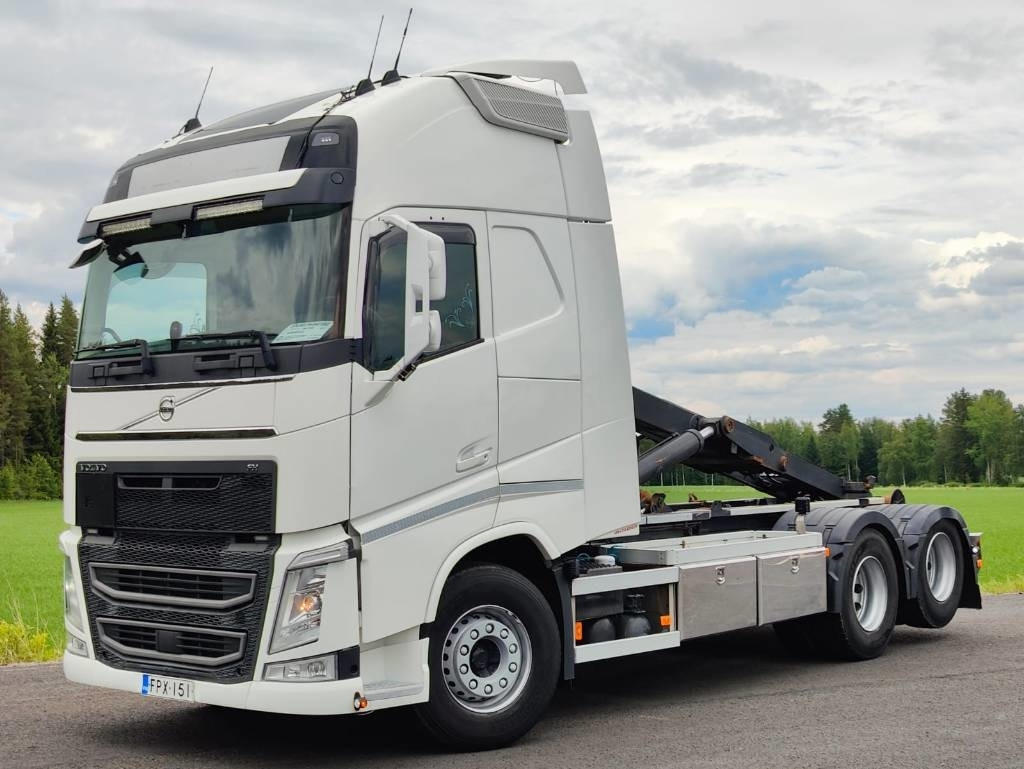 Volvo FH 540 - Крюковой мультилифт: фото 1 Volvo FH 540 - Крюковой мультилифт: фото 1