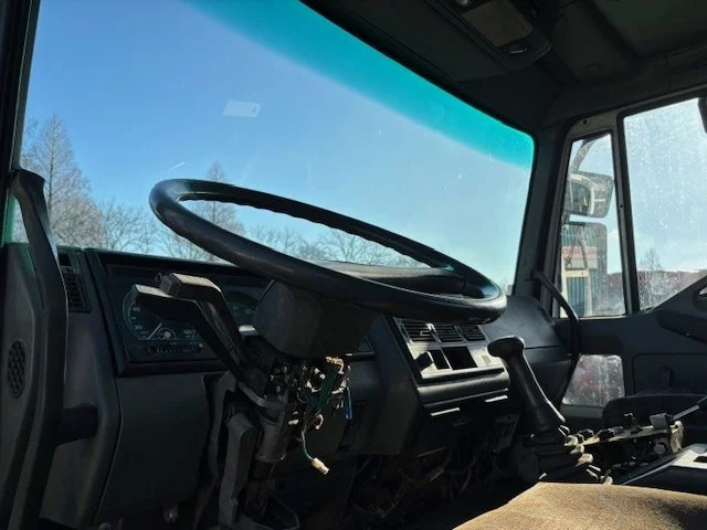 Портальный бункеровоз Iveco Eurocargo 135E23WR 4x4 FULL STEEL PORTAL CONTAINER (EURO 2 / ZF MANUAL GEARBOX / REDUCTION AXLES / FULL STEEL SUSPENSION): фото 12