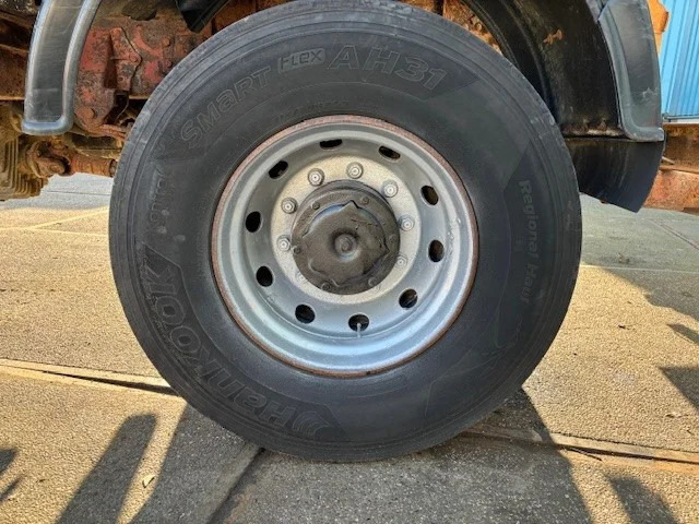 Портальный бункеровоз Iveco Eurocargo 135E23WR 4x4 FULL STEEL PORTAL CONTAINER (EURO 2 / ZF MANUAL GEARBOX / REDUCTION AXLES / FULL STEEL SUSPENSION): фото 7