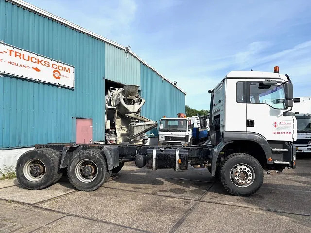 MAN TGA 33.460 6x4 FULL STEEL CHASSIS (6-CILINDER HEADS) (ZF16 MANUAL GEARBOX / FULL STEEL SUSPENSION / REDUCTIONS AXLES / AIRCONDIT - Грузовик-шасси: фото 4 MAN TGA 33.460 6x4 FULL STEEL CHASSIS (6-CILINDER HEADS) (ZF16 MANUAL GEARBOX / FULL STEEL SUSPENSION / REDUCTIONS AXLES / AIRCONDIT - Грузовик-шасси: фото 4