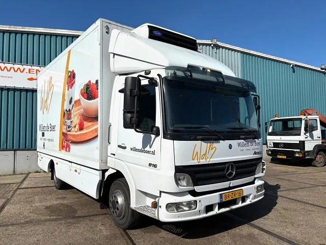 Mercedes-Benz Atego 816 L 4x2 ORIGINAL DUTCH COOLER TRUCK WITH CARRIER XARIOS 600D/E (MANUAL GEARBOX / AIRCONDITIONING / 2.000 KG. TAILLIFT) - Рефрижератор: фото 2 Mercedes-Benz Atego 816 L 4x2 ORIGINAL DUTCH COOLER TRUCK WITH CARRIER XARIOS 600D/E (MANUAL GEARBOX / AIRCONDITIONING / 2.000 KG. TAILLIFT) - Рефрижератор: фото 2