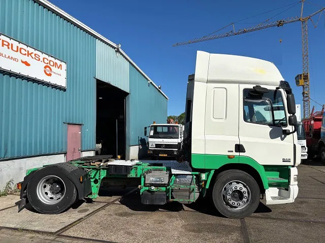 DAF CF 85.410 SPACECAB 4x2 (ZF16 MANUAL GEARBOX / MX-BRAKE / 995 LITER DIESELTANK / AIRCONDITIONING / FRIDGE UNTHER BED) - Тягач: фото 4 DAF CF 85.410 SPACECAB 4x2 (ZF16 MANUAL GEARBOX / MX-BRAKE / 995 LITER DIESELTANK / AIRCONDITIONING / FRIDGE UNTHER BED) - Тягач: фото 4