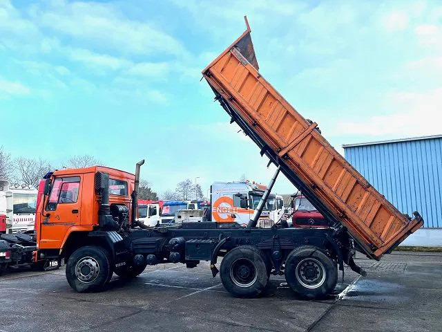 Volvo FL 12.380 6x6 FULL STEEL SUSPENSION MEILLER KIPPER (EURO 2 / MANUAL GEARBOX / REDUCTION AXLES / FULL STEEL SUSPENSION) - Самосвал: фото 5 Volvo FL 12.380 6x6 FULL STEEL SUSPENSION MEILLER KIPPER (EURO 2 / MANUAL GEARBOX / REDUCTION AXLES / FULL STEEL SUSPENSION) - Самосвал: фото 5
