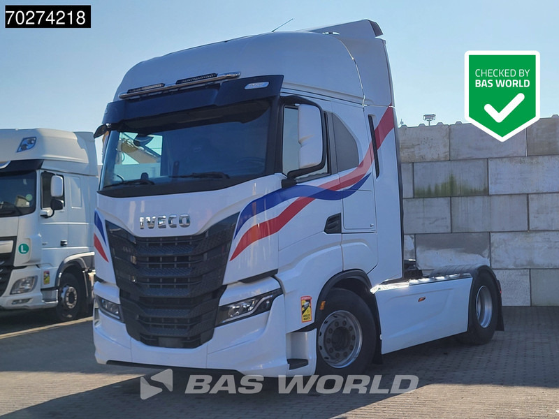 Iveco S-Way S-Way 4X2 Retarder 2x Tanks ACC LED - Тягач: фото 1