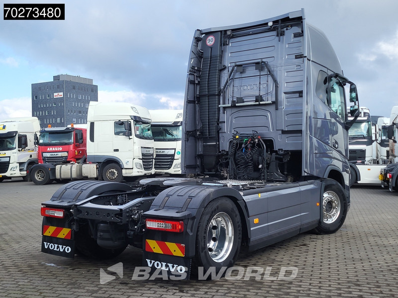 Volvo FH16 750 4X2 2x Tanks Standklima ACC Alcoa's LED - Тягач: фото 5 Volvo FH16 750 4X2 2x Tanks Standklima ACC Alcoa's LED - Тягач: фото 5