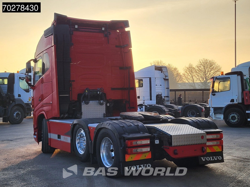 Volvo FH16 750 FH16 6X2 Special-Interior Full-Air Work-Remote Dynamic Steering Alcoa ACC Xenon - Тягач: фото 2 Volvo FH16 750 FH16 6X2 Special-Interior Full-Air Work-Remote Dynamic Steering Alcoa ACC Xenon - Тягач: фото 2