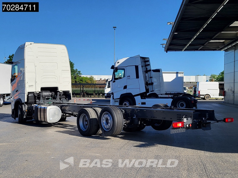 Volvo FH 62 R AERO 6X2 XL Lift+Lenkachse Dynamic Steering Mirror cam - Грузовик-шасси: фото 2 Volvo FH 62 R AERO 6X2 XL Lift+Lenkachse Dynamic Steering Mirror cam - Грузовик-шасси: фото 2