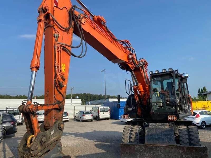 Hitachi ZX170W-5B - Колёсный экскаватор: фото 4 Hitachi ZX170W-5B - Колёсный экскаватор: фото 4