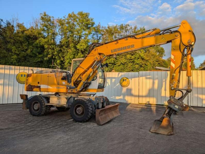 Liebherr A900C Litronic - Колёсный экскаватор: фото 1 Liebherr A900C Litronic - Колёсный экскаватор: фото 1