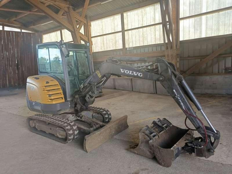 Volvo EC27C - Мини-экскаватор: фото 1 Volvo EC27C - Мини-экскаватор: фото 1