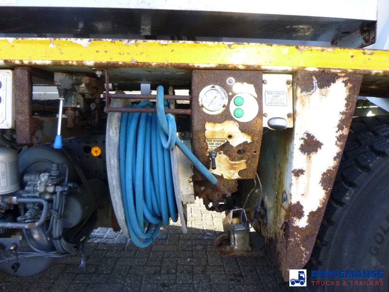 Mercedes-Benz Econic 1824 4x2 Whale vacuum tank 8.1 m3 в лизинг Mercedes-Benz Econic 1824 4x2 Whale vacuum tank 8.1 m3: фото 12
