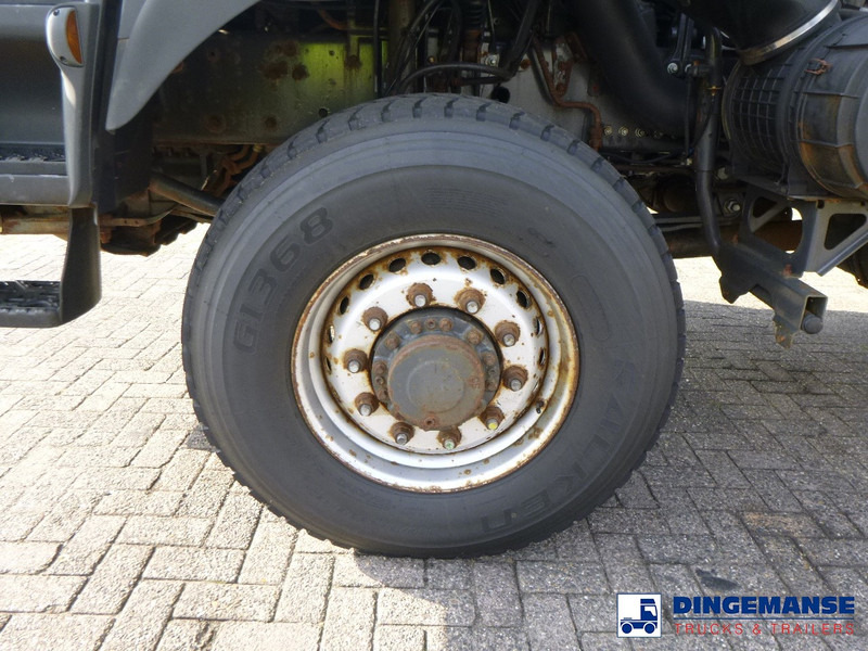 Фото интерьера 1: Renault Kerax 380 DXI 4x4 Euro 5 + Hydraulics в лизинг Renault Kerax 380 DXI 4x4 Euro 5 + Hydraulics