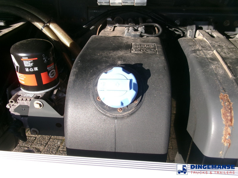 Renault Premium 300 6x2 fuel tank 19 m3 / 5 comp / ADR 31/08/24 в лизинг Renault Premium 300 6x2 fuel tank 19 m3 / 5 comp / ADR 31/08/24: фото 10