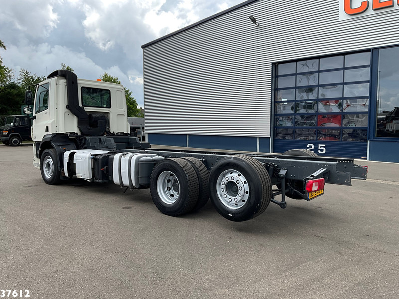 DAF FAN CF 330 Euro 6 Chassis cabine met kraanponton! Just 102.023 km! - Грузовик-шасси: фото 5 DAF FAN CF 330 Euro 6 Chassis cabine met kraanponton! Just 102.023 km! - Грузовик-шасси: фото 5