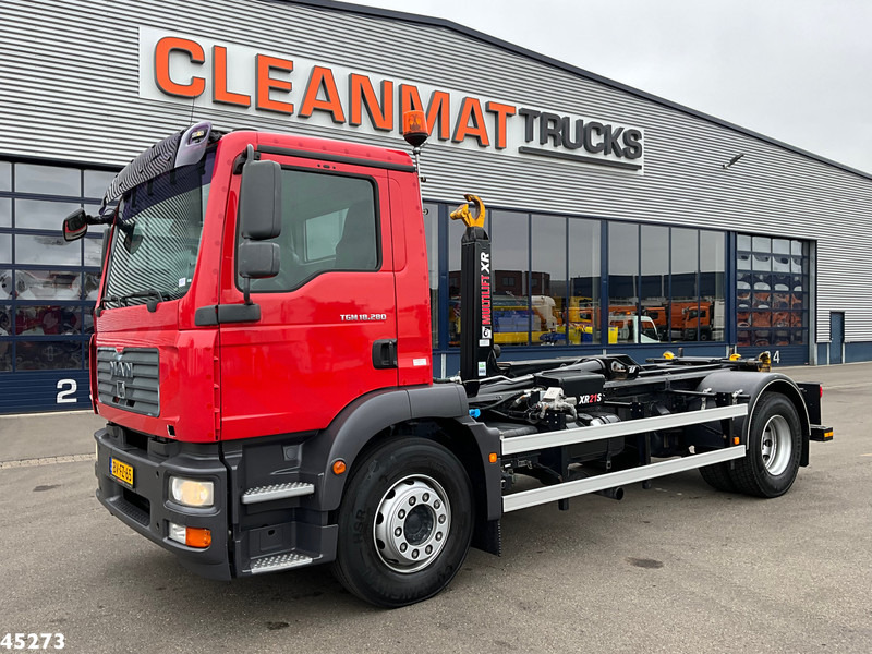 MAN TGM 18.280 Multilift 21 Ton haakarmsysteem Just 25.790 km! - Крюковой мультилифт: фото 2 MAN TGM 18.280 Multilift 21 Ton haakarmsysteem Just 25.790 km! - Крюковой мультилифт: фото 2