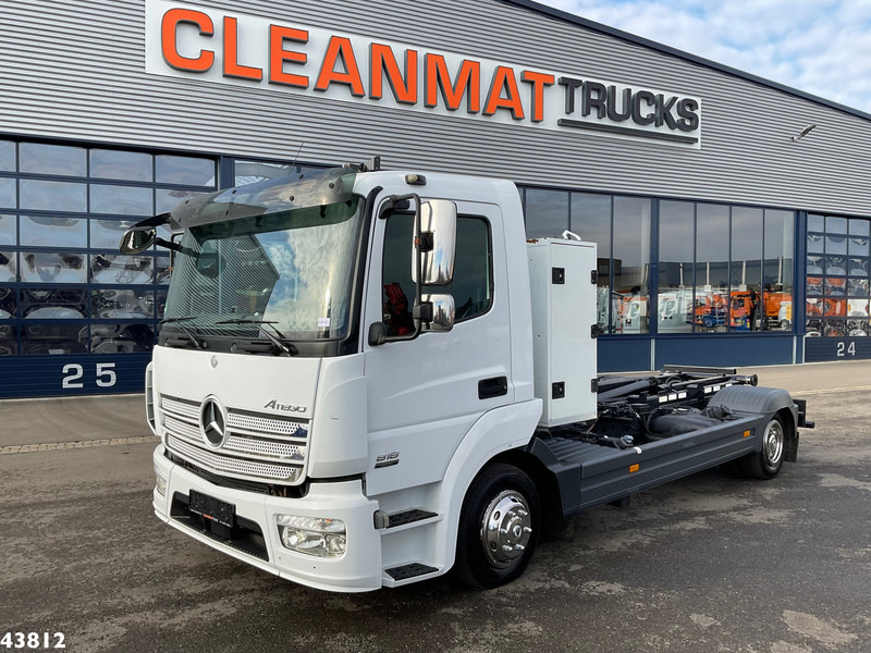 Mercedes-Benz Atego 818 Euro 6 10 Ton haakarmsysteem - Крюковой мультилифт: фото 2 Mercedes-Benz Atego 818 Euro 6 10 Ton haakarmsysteem - Крюковой мультилифт: фото 2