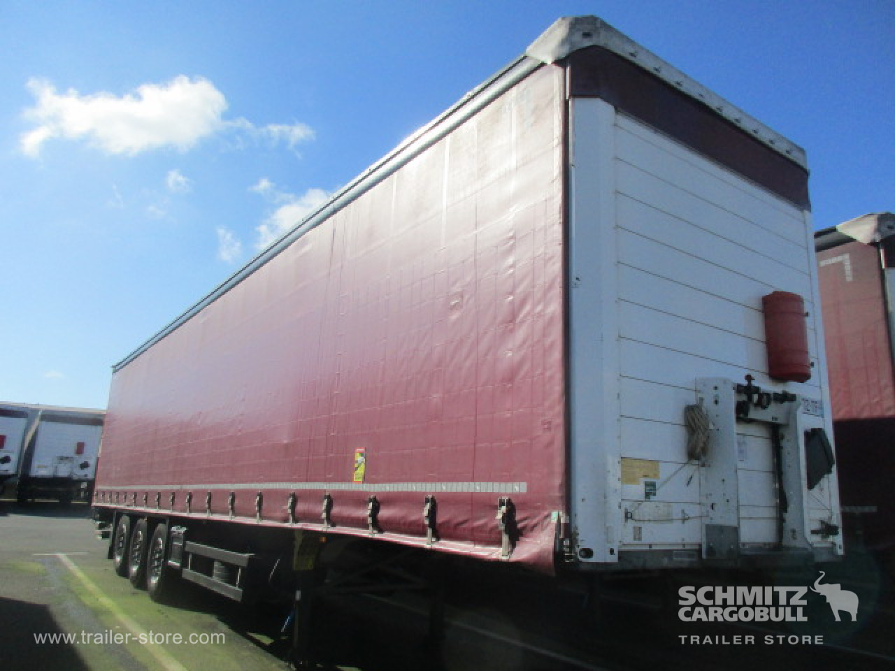 SCHMITZ Curtainsider Standard Taillift - Тентованный полуприцеп: фото 1 SCHMITZ Curtainsider Standard Taillift - Тентованный полуприцеп: фото 1