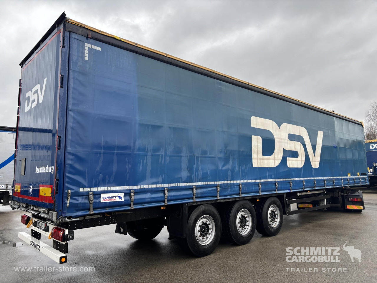 SCHMITZ Curtainsider Standard - Тентованный полуприцеп: фото 1 SCHMITZ Curtainsider Standard - Тентованный полуприцеп: фото 1