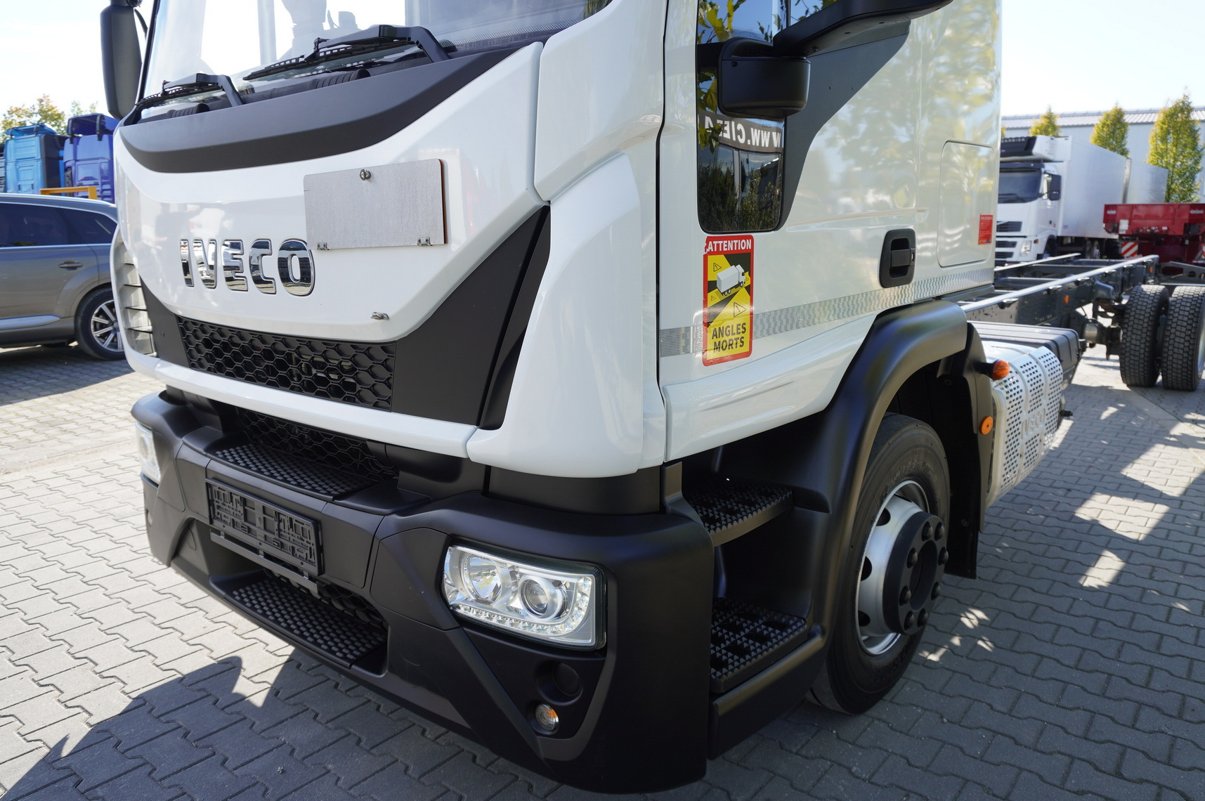 IVECO Eurocargo 140e19 4×2 E6 Glob / ADR / frame 8,1m - Грузовик-шасси: фото 5 IVECO Eurocargo 140e19 4×2 E6 Glob / ADR / frame 8,1m - Грузовик-шасси: фото 5