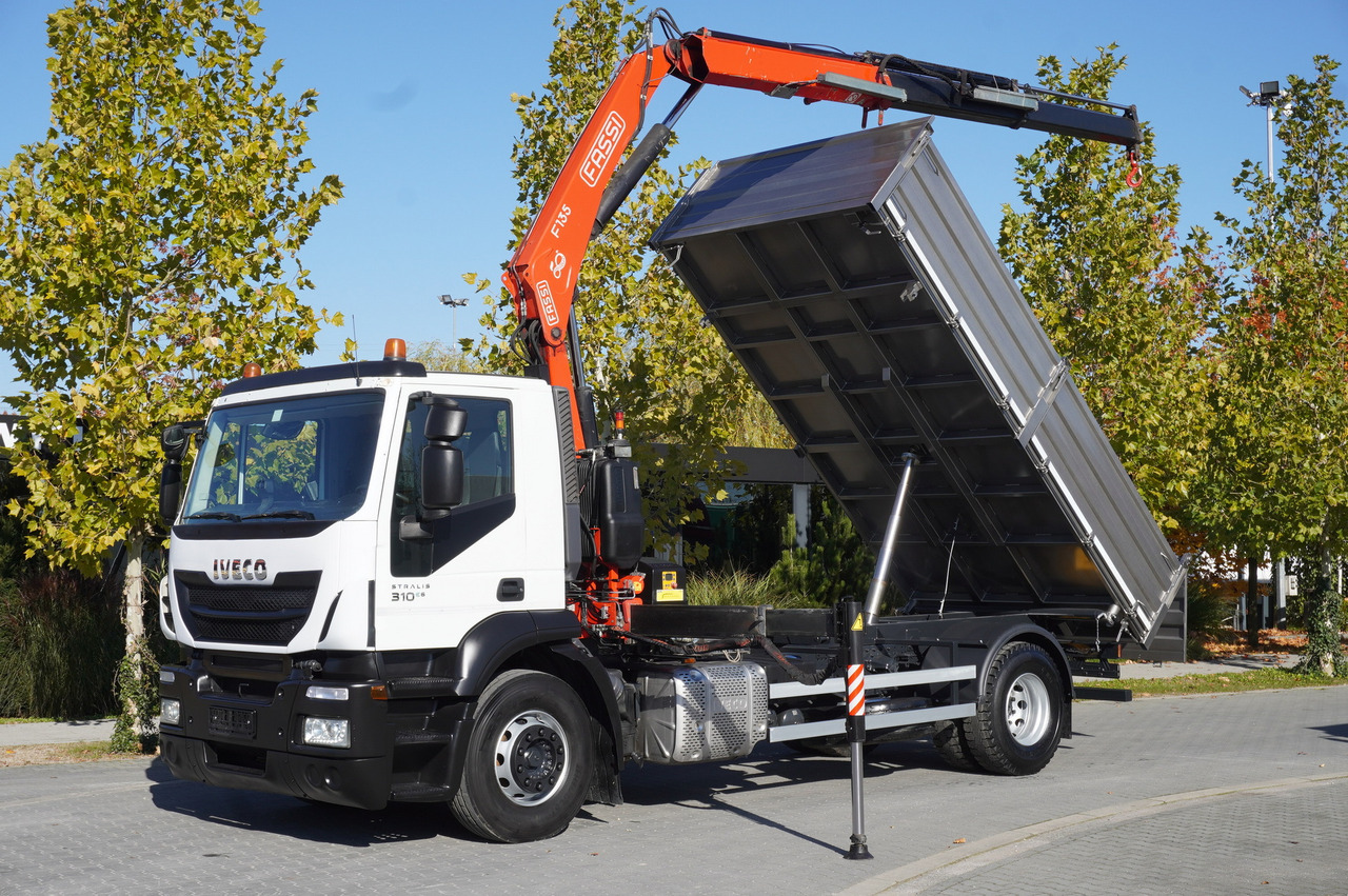 IVECO Stralis 310 E6 / NEW 3-sided tipper / Fassi F135 crane with remote control - Самосвал, Автоманипулятор: фото 1