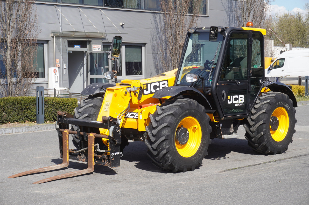 JCB 526-56 AGRI Plus / 5.6 m telescopic loader / joystick - Колёсный погрузчик: фото 3 JCB 526-56 AGRI Plus / 5.6 m telescopic loader / joystick - Колёсный погрузчик: фото 3