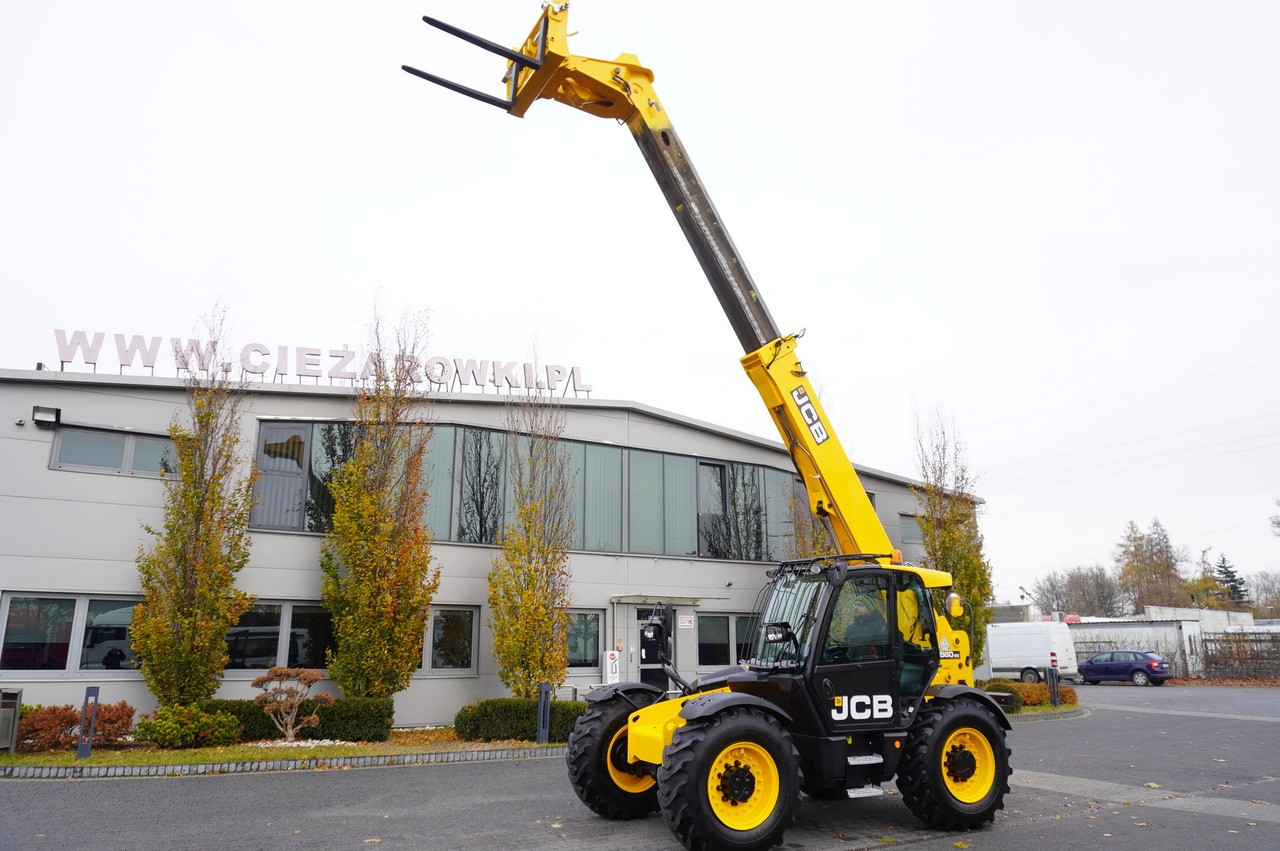 JCB 560-80 / 6 ton lifting capacity / power 146 HP - Телескопический фронтальный погрузчик: фото 1