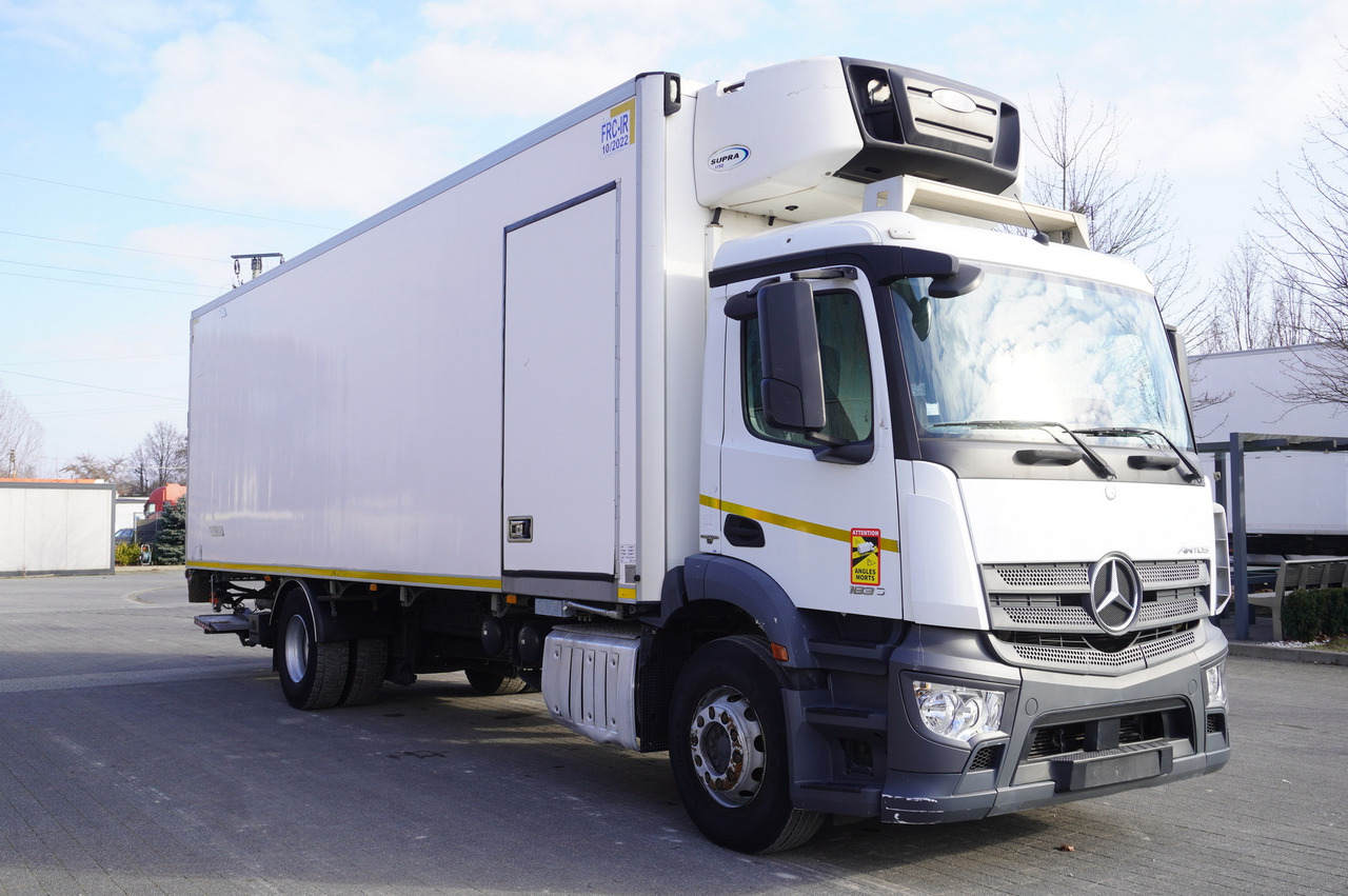 MERCEDES-BENZ Antos 1830 / Lamberet refrigerator superstructure 22 EPAL / Dhollandia lift 2000 kg - Рефрижератор: фото 1