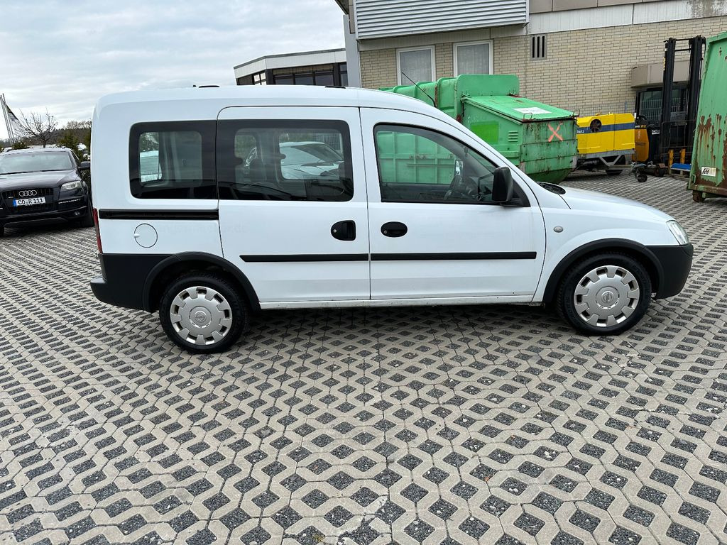 Opel Combo 1.4 TWINPORT ECOTEC Arizona - Пассажирский фургон: фото 3 Opel Combo 1.4 TWINPORT ECOTEC Arizona - Пассажирский фургон: фото 3