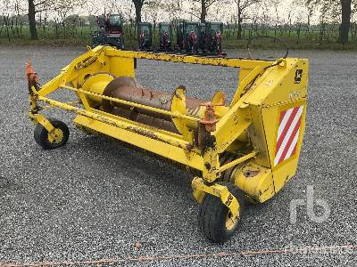 JOHN DEERE 630A - Жатка зерновая: фото 1 JOHN DEERE 630A - Жатка зерновая: фото 1