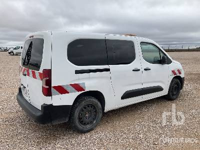 TOYOTA PROACE CITY VER 5 - Легковой автомобиль: фото 3 TOYOTA PROACE CITY VER 5 - Легковой автомобиль: фото 3