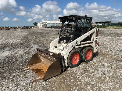 BOBCAT 543 - Мини-погрузчик с бортовым поворотом: фото 1 BOBCAT 543 - Мини-погрузчик с бортовым поворотом: фото 1