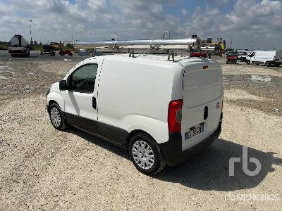 FIAT FIORINO 1.3 MJT 16V 95CV ADVENTURE - Грузовик с закрытым кузовом: фото 2 FIAT FIORINO 1.3 MJT 16V 95CV ADVENTURE - Грузовик с закрытым кузовом: фото 2