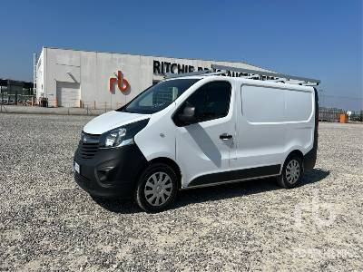 OPEL VIVARO - Грузовик с закрытым кузовом: фото 2 OPEL VIVARO - Грузовик с закрытым кузовом: фото 2