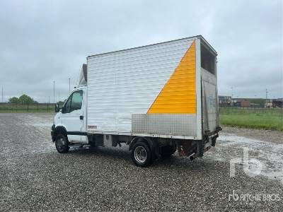 RENAULT MASCOTT 130 DXI - Грузовик с закрытым кузовом: фото 3 RENAULT MASCOTT 130 DXI - Грузовик с закрытым кузовом: фото 3