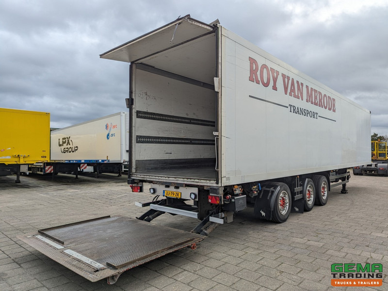 Schmitz Cargobull SKO 24 3-Assen SAF - KoelVriesTrailer - ThermoKing Maxima 1300 - Laadklep 3000KG - lift-as - Stuur-as - Изотермический полуприцеп: фото 1 Schmitz Cargobull SKO 24 3-Assen SAF - KoelVriesTrailer - ThermoKing Maxima 1300 - Laadklep 3000KG - lift-as - Stuur-as - Изотермический полуприцеп: фото 1