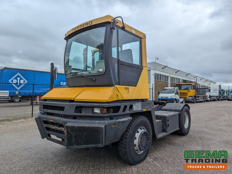 Terberg RT ErgoCab Volvo Engine TD71A ZF-Powershift (M40) - Терминальный тягач: фото 1 Terberg RT ErgoCab Volvo Engine TD71A ZF-Powershift (M40) - Терминальный тягач: фото 1