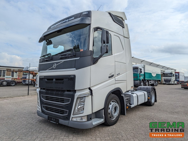 Volvo FH420 4x2 Euro6 FH420 4x2 Globetrotter Euro6 - XLOW / Mega - VEB+ - Double Tanks - Air Suspension (T1539) - Тягач: фото 1