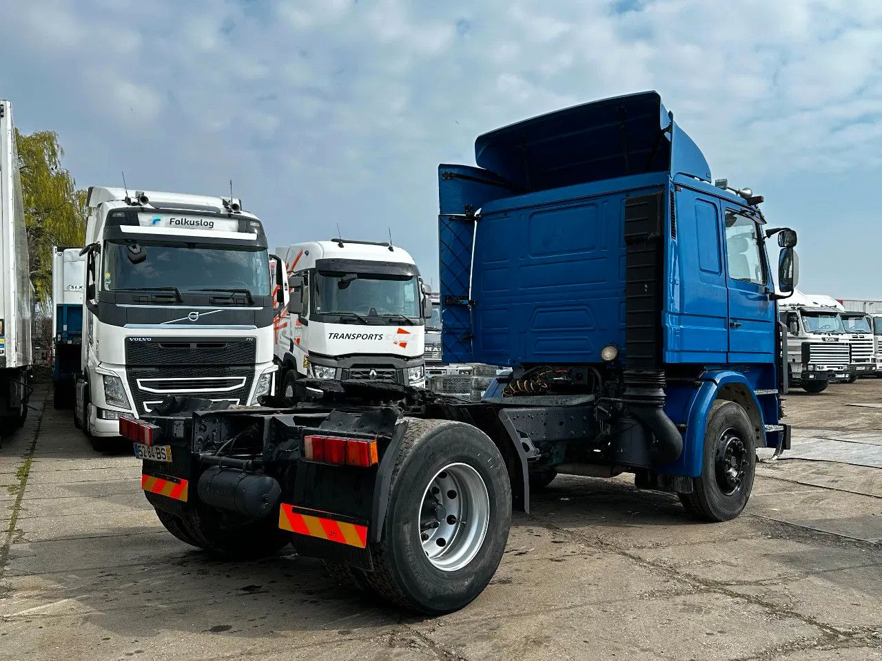 Scania R113-360 4X2 Tractor-unit Spring/Air Manual Gear - Тягач: фото 4 Scania R113-360 4X2 Tractor-unit Spring/Air Manual Gear - Тягач: фото 4