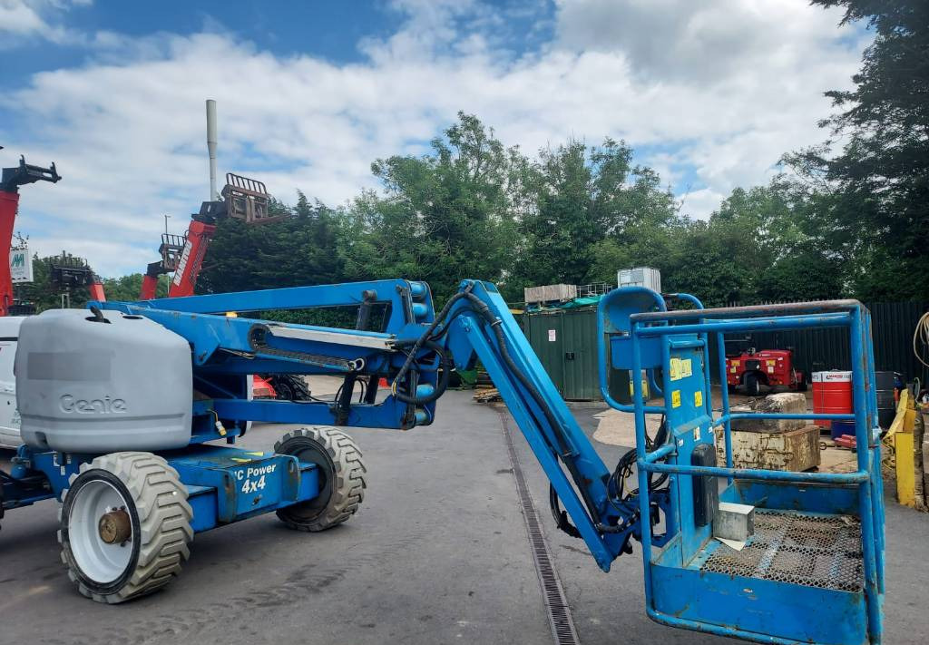 Коленчатый подъемник Genie Z 45/25: фото 1